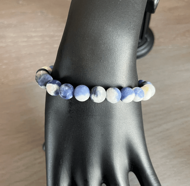 Lapis lazuli, Sodalite et Howlite