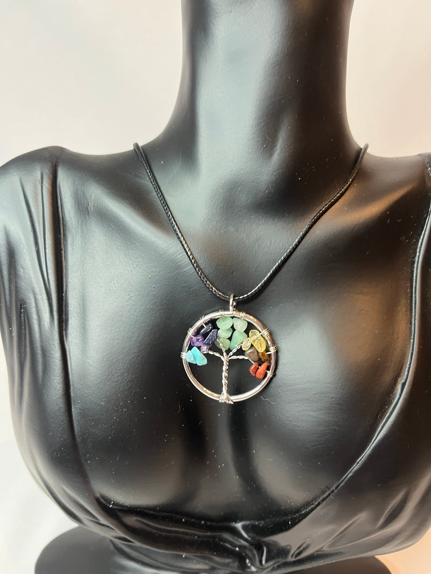 Collier arbre de vie (plusieurs coloris)