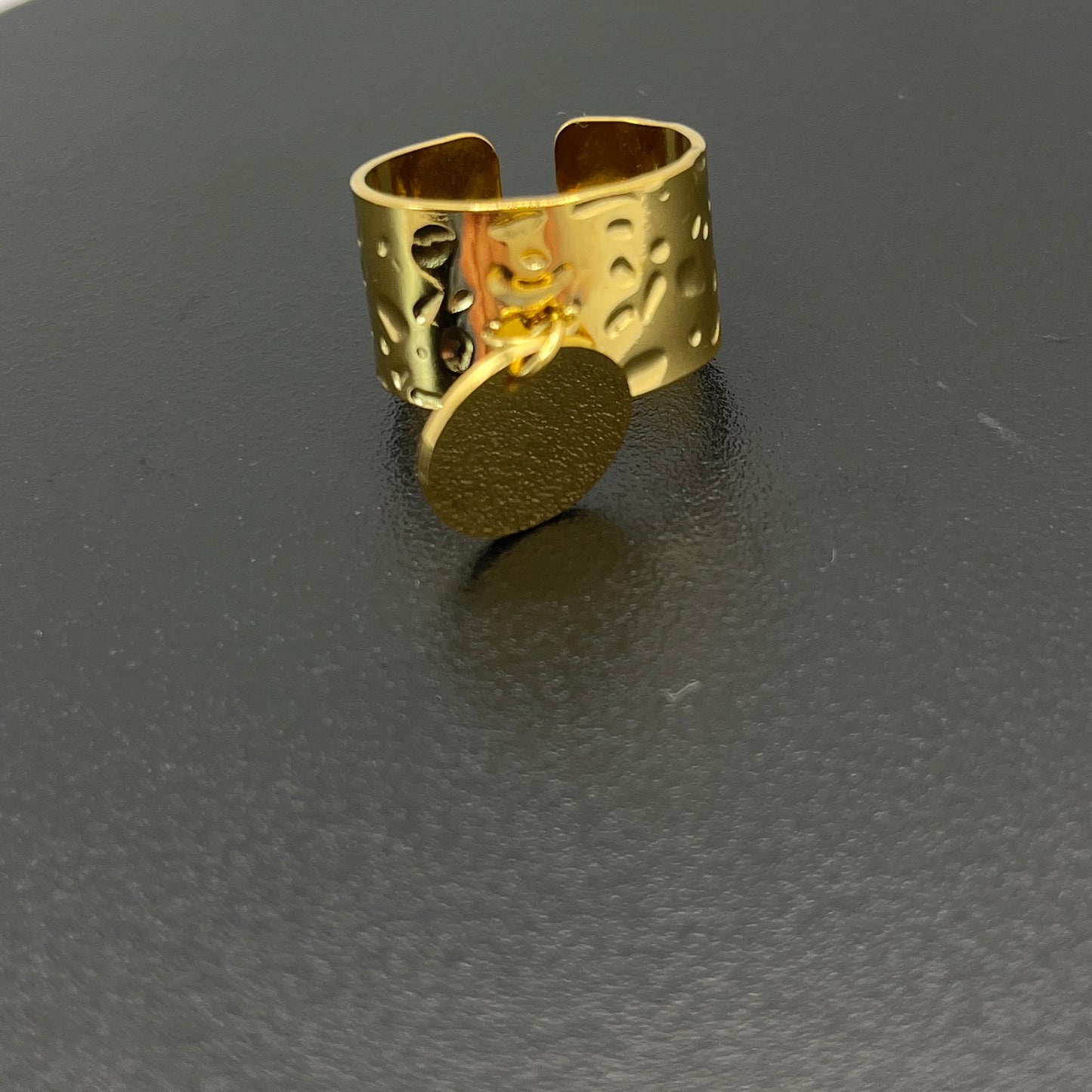 Bague ajustable à breloque (2 coloris réf B22)